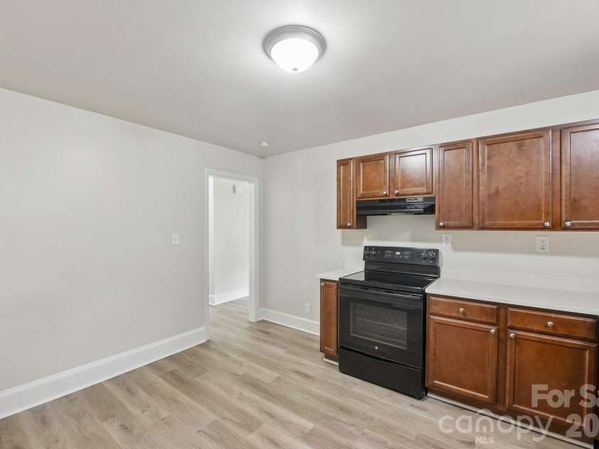 3624 Sargeant Drive, Charlotte, NC 28217.  MLS# CAR4411158, YatesRealty ID 41797. 