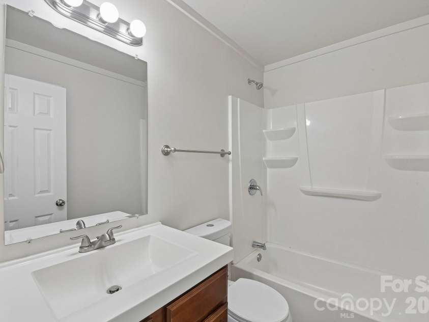 3624 Sargeant Drive, Charlotte, NC 28217.  MLS# CAR4411158, YatesRealty ID 41797. 