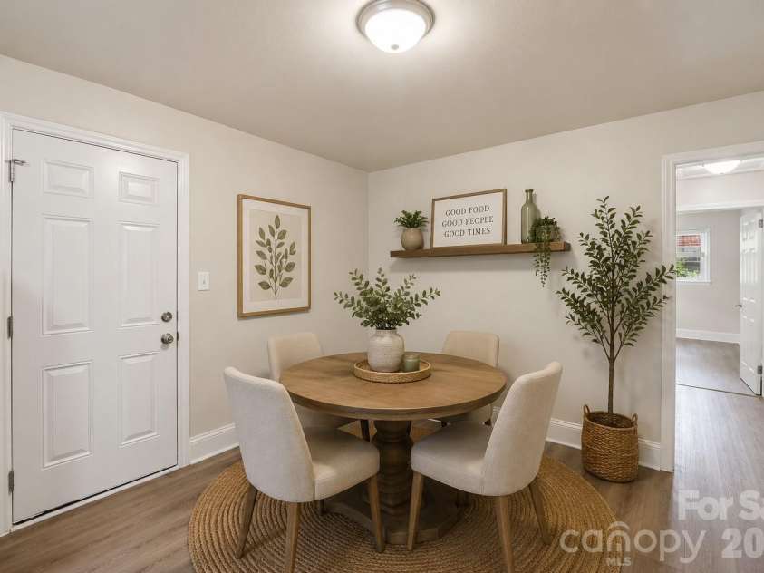 3624 Sargeant Drive, Charlotte, NC 28217.  MLS# CAR4411158, YatesRealty ID 41797. Virtually Staged.