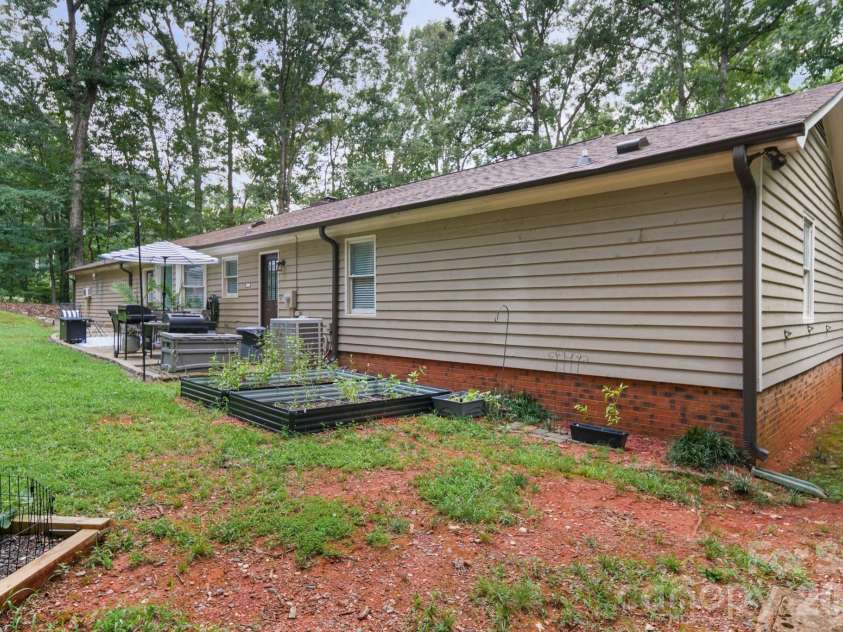 2115 Acorn Lane, Monroe, NC 28112.  MLS# CAR4410769, YatesRealty ID 41798. 