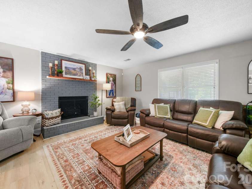 2115 Acorn Lane, Monroe, NC 28112.  MLS# CAR4410769, YatesRealty ID 41798. Great Room
