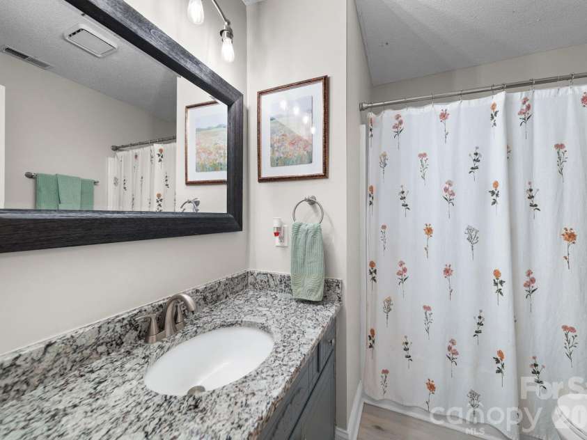 2115 Acorn Lane, Monroe, NC 28112.  MLS# CAR4410769, YatesRealty ID 41798. Hall Bath