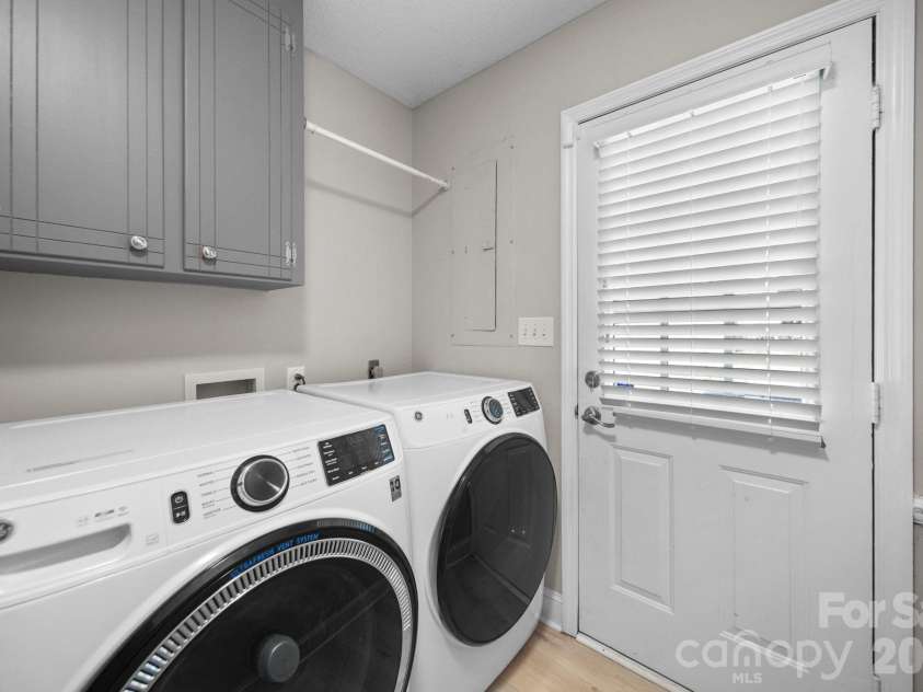 2115 Acorn Lane, Monroe, NC 28112.  MLS# CAR4410769, YatesRealty ID 41798. Laundry