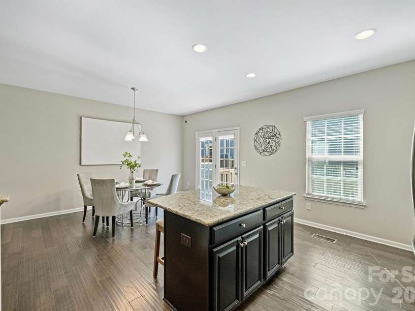 1317 Queen Lyon Court, Charlotte, NC 28205.  MLS# CAR4411356, YatesRealty ID 41799. 