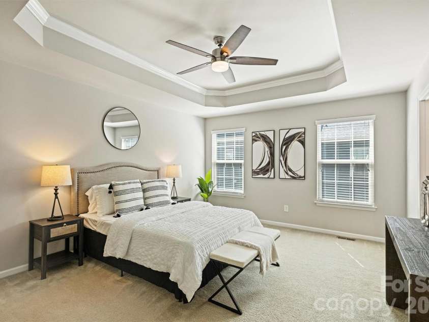 1317 Queen Lyon Court, Charlotte, NC 28205.  MLS# CAR4411356, YatesRealty ID 41799. 