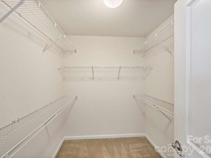 1317 Queen Lyon Court, Charlotte, NC 28205.  MLS# CAR4411356, YatesRealty ID 41799. 