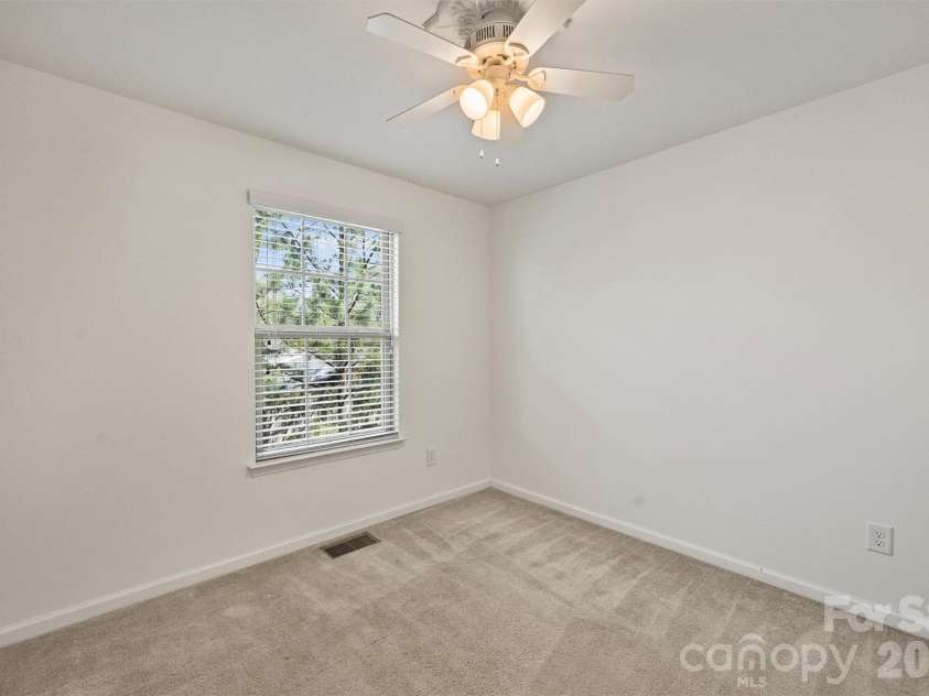 1317 Queen Lyon Court, Charlotte, NC 28205.  MLS# CAR4411356, YatesRealty ID 41799. 