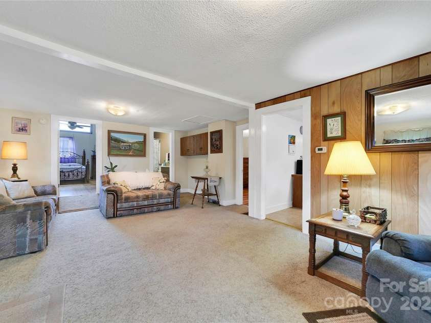 128 Summit Avenue, Brevard, NC 28712.  MLS# CAR4250495, YatesRealty ID 4180. 