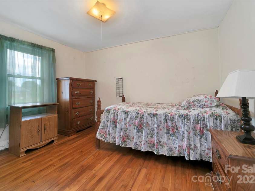 128 Summit Avenue, Brevard, NC 28712.  MLS# CAR4250495, YatesRealty ID 4180. Bedroom 2