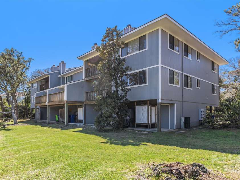 38 Bunker Court, Caswell Beach, NC 28465.  MLS# CAR4243114, YatesRealty ID 4180. 