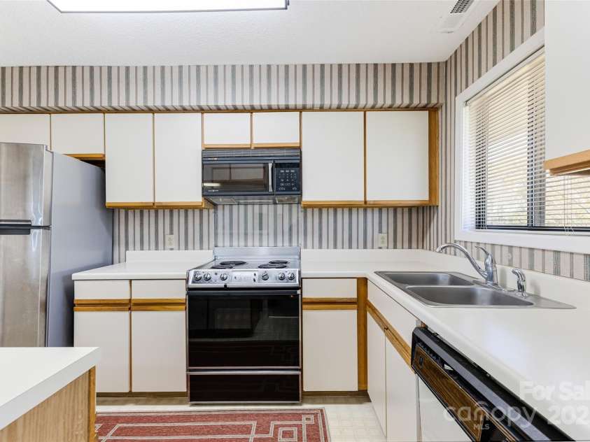 38 Bunker Court, Caswell Beach, NC 28465.  MLS# CAR4243114, YatesRealty ID 4180. 