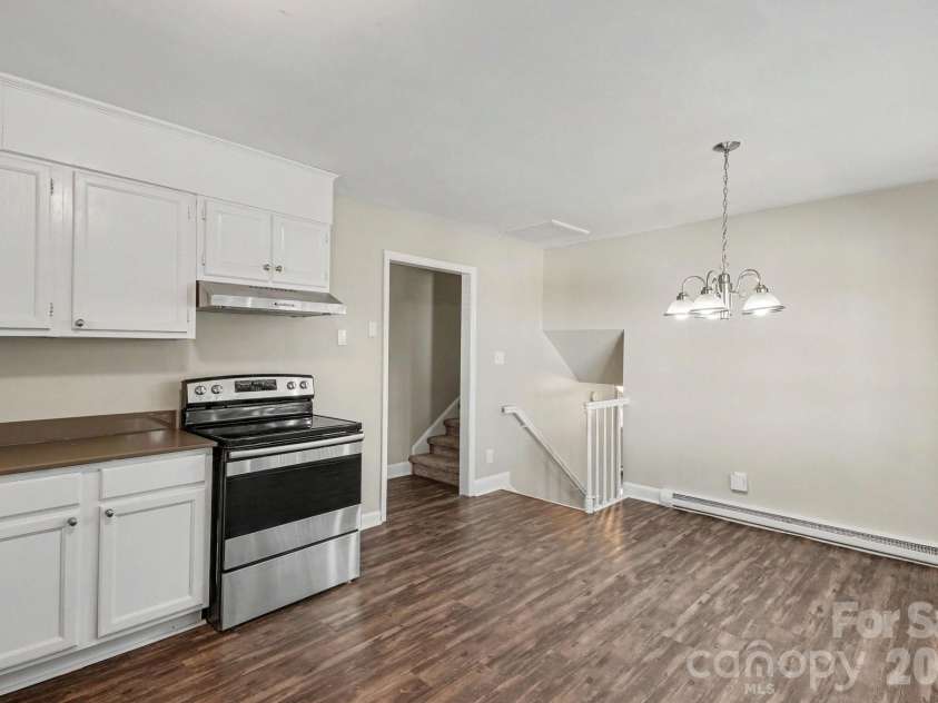 6209 Springfield Drive, Charlotte, NC 28212.  MLS# CAR4411035, YatesRealty ID 41807. 