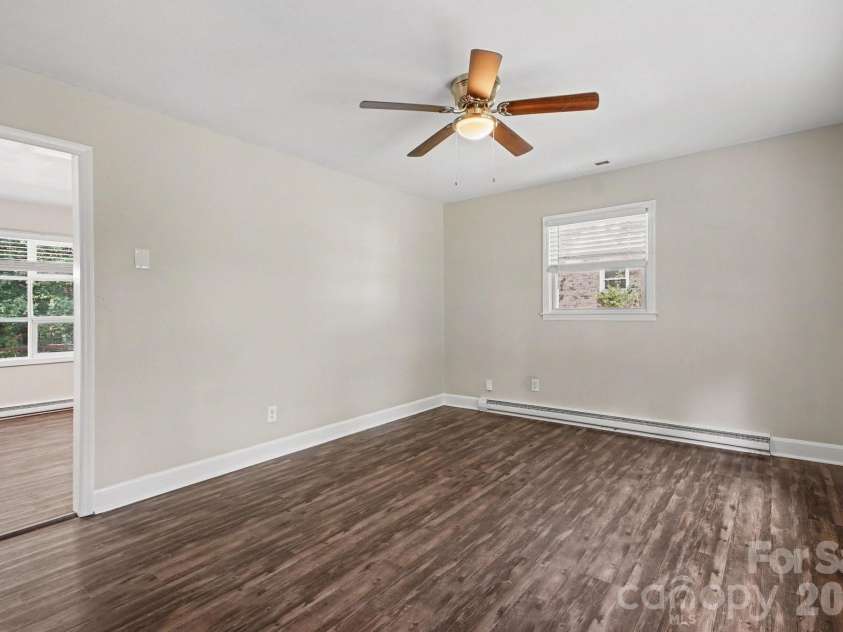 6209 Springfield Drive, Charlotte, NC 28212.  MLS# CAR4411035, YatesRealty ID 41807. 