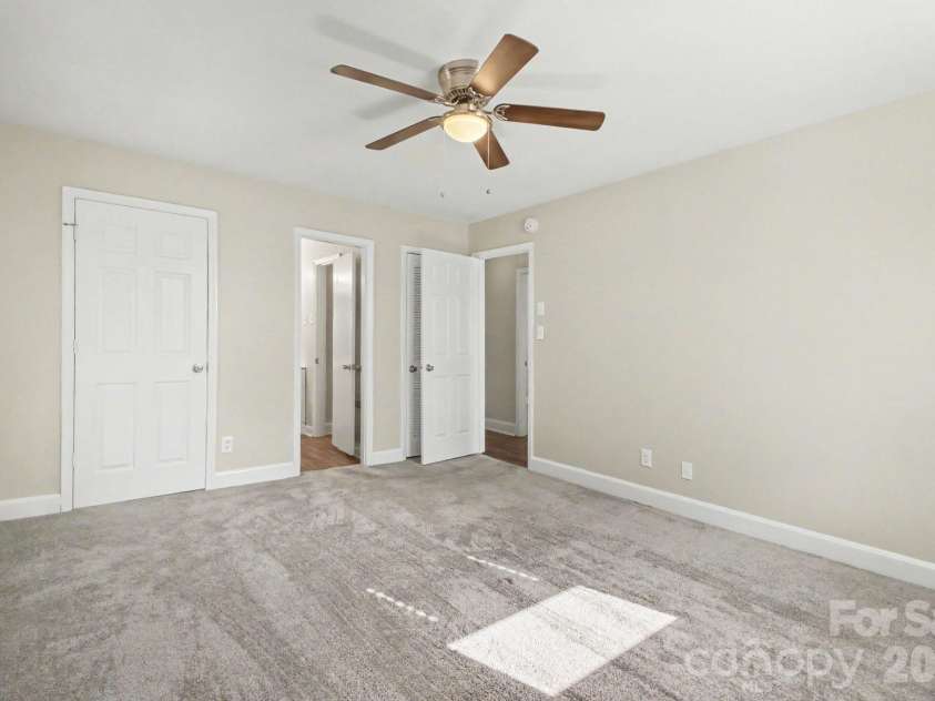 6209 Springfield Drive, Charlotte, NC 28212.  MLS# CAR4411035, YatesRealty ID 41807. 