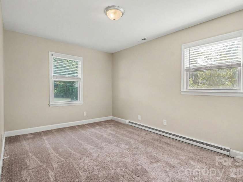 6209 Springfield Drive, Charlotte, NC 28212.  MLS# CAR4411035, YatesRealty ID 41807. 