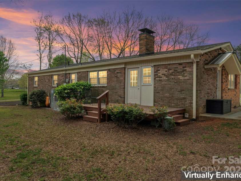 3987 Taxahaw Road, Lancaster, SC 29720.  MLS# CAR4240960, YatesRealty ID 4181. 
