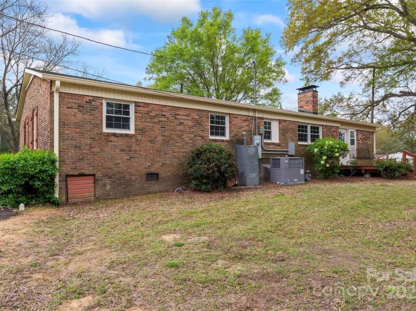 3987 Taxahaw Road, Lancaster, SC 29720.  MLS# CAR4240960, YatesRealty ID 4181. 