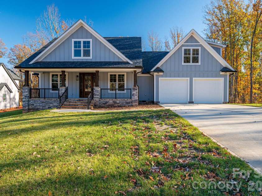 4436 Brancer Lane, Lincolnton, NC 28092.  MLS# CAR4319948, YatesRealty ID 4181. 