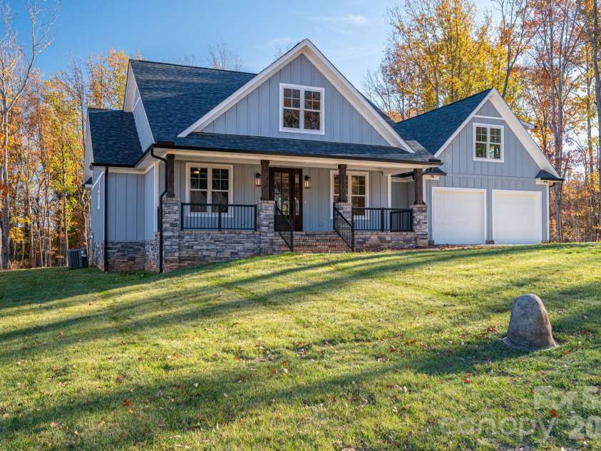 4436 Brancer Lane, Lincolnton, NC 28092.  MLS# CAR4319948, YatesRealty ID 4181. 