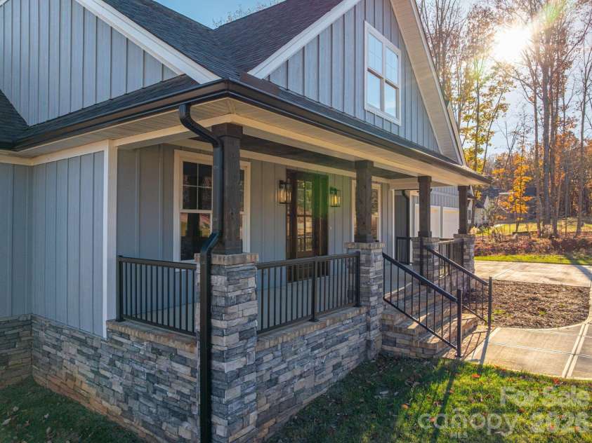 4436 Brancer Lane, Lincolnton, NC 28092.  MLS# CAR4319948, YatesRealty ID 4181. 