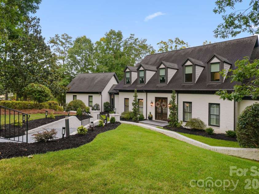 5019 Titanic Road, Rock Hill, SC 29732.  MLS# CAR4404503, YatesRealty ID 41810. 