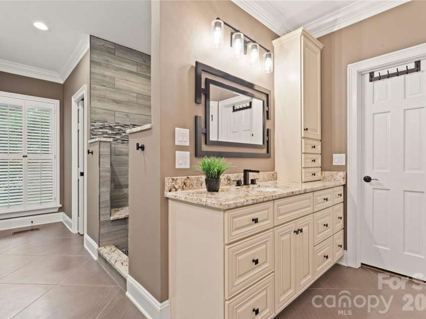 5019 Titanic Road, Rock Hill, SC 29732.  MLS# CAR4404503, YatesRealty ID 41810. 