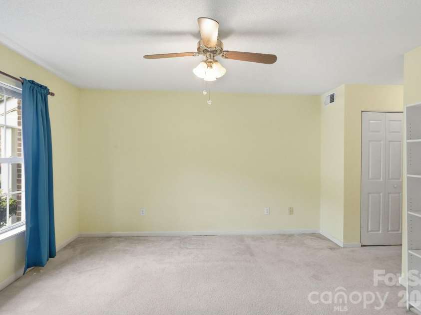 636 Emerald Cove Drive, Charlotte, NC 28262.  MLS# CAR4412162, YatesRealty ID 41812. 