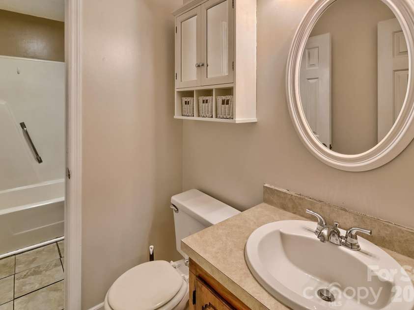131 Santa Barbara Court, West Columbia, SC 29170.  MLS# CAR4412198, YatesRealty ID 41813. 