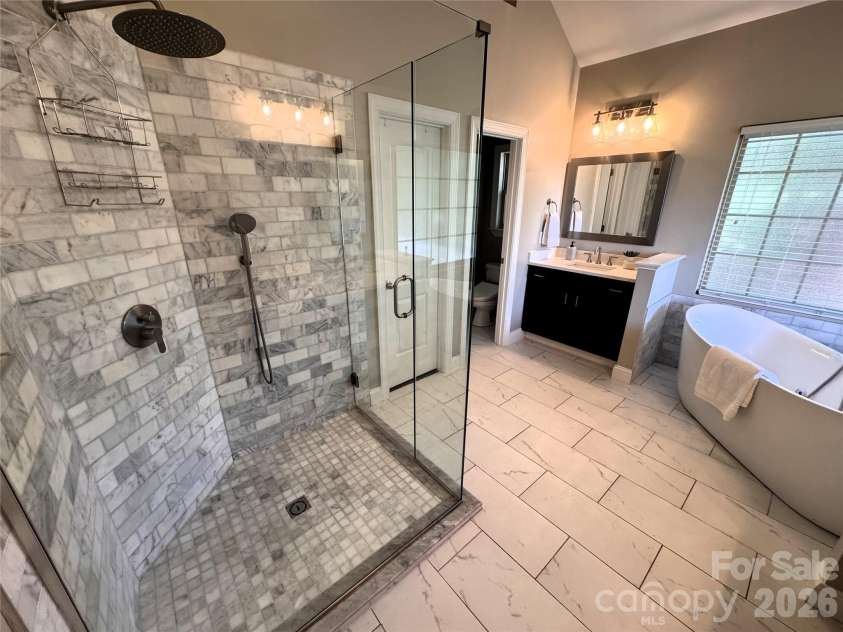3301 Carlisle Court, Fort Mill, SC 29715.  MLS# CAR4423721, YatesRealty ID 41814. 