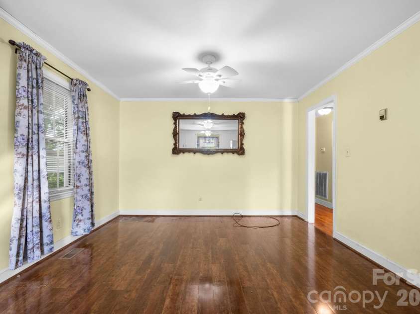 708 Klutz Street, Maiden, NC 28650.  MLS# CAR4412226, YatesRealty ID 41816. 