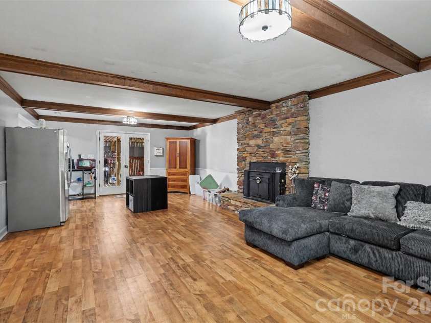 502 Cedarwood Drive, Monroe, NC 28112.  MLS# CAR4405782, YatesRealty ID 41817. Spacious Living Room on Main Level