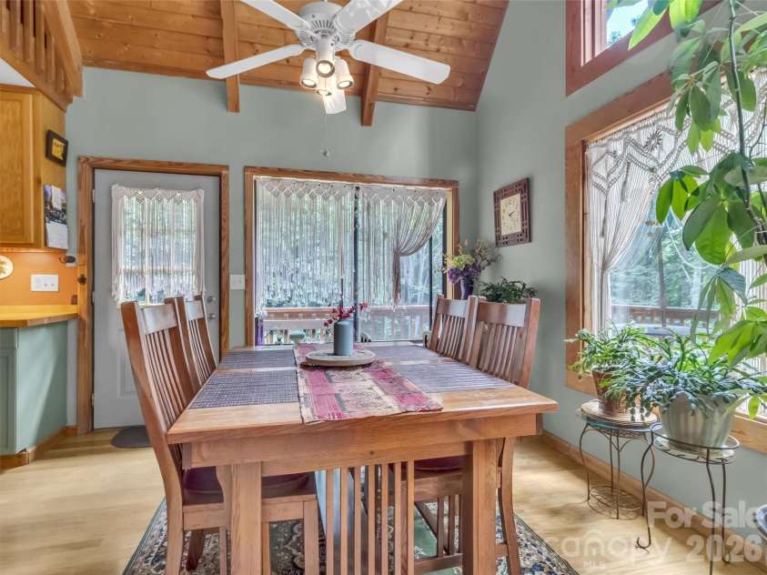 170 Wonderwood Lane, Clyde, NC 28721.  MLS# CAR4412092, YatesRealty ID 41820. 