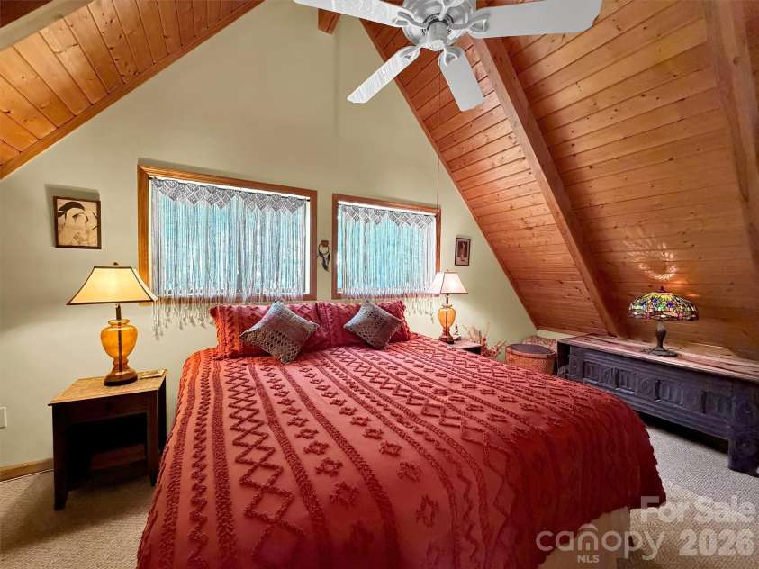 170 Wonderwood Lane, Clyde, NC 28721.  MLS# CAR4412092, YatesRealty ID 41820. 