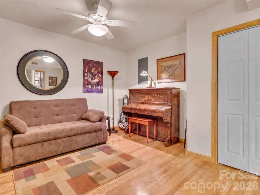 170 Wonderwood Lane, Clyde, NC 28721.  MLS# CAR4412092, YatesRealty ID 41820. 