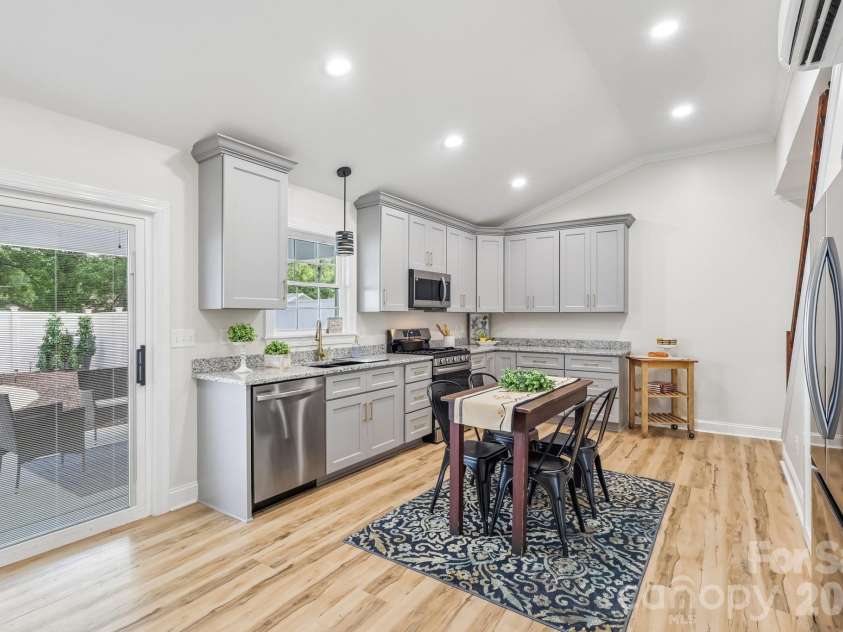 105 Maple Street, Badin, NC 28009.  MLS# CAR4409947, YatesRealty ID 41821. Kitchen
