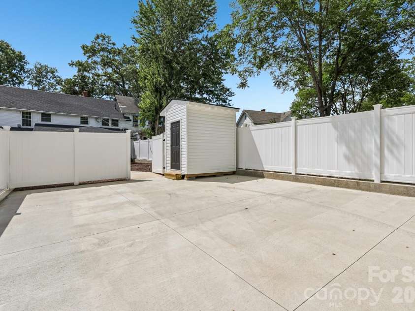 105 Maple Street, Badin, NC 28009.  MLS# CAR4409947, YatesRealty ID 41821. Parking Court