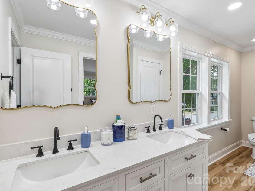 105 Maple Street, Badin, NC 28009.  MLS# CAR4409947, YatesRealty ID 41821. Primary Bathroom