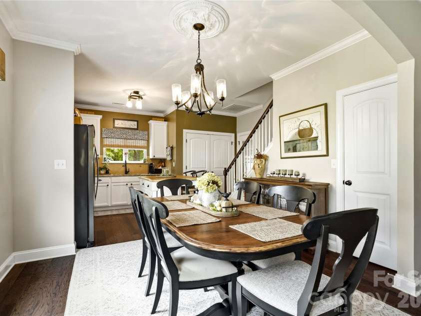 192 Aztec Circle, Mooresville, NC 28117.  MLS# CAR4407616, YatesRealty ID 41822. Dining