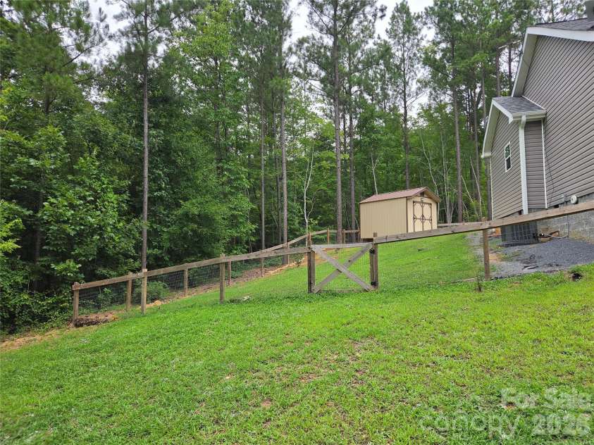 2910 Nc Highway 109 Highway, Troy, NC 27371.  MLS# CAR4409845, YatesRealty ID 41823. 
