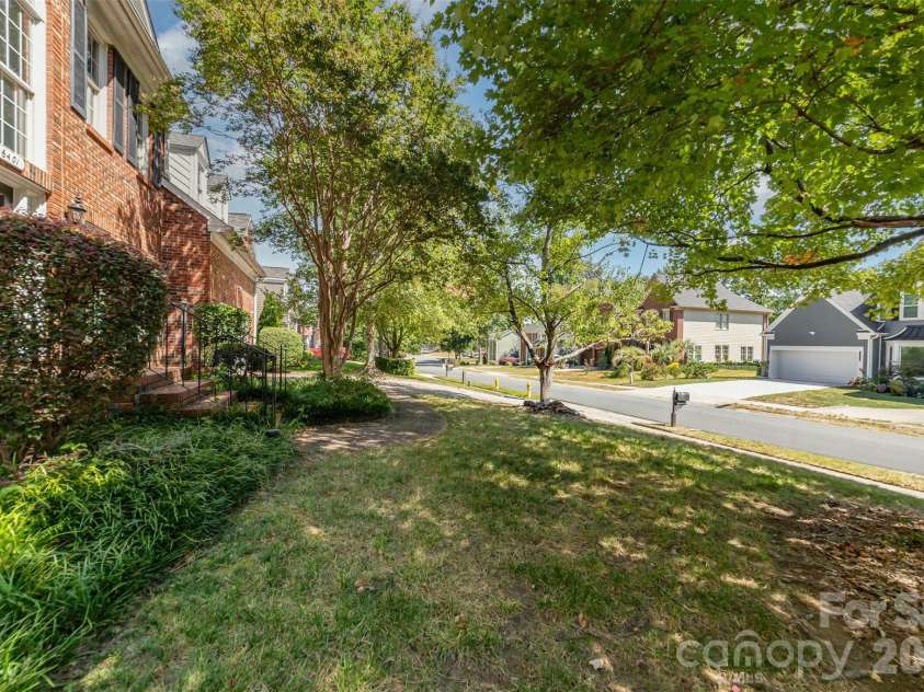 6401 Morningsong Lane, Charlotte, NC 28269.  MLS# CAR4410092, YatesRealty ID 41825. 