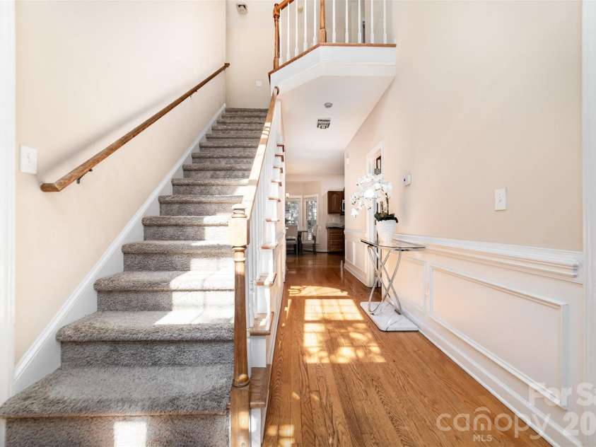6401 Morningsong Lane, Charlotte, NC 28269.  MLS# CAR4410092, YatesRealty ID 41825. 