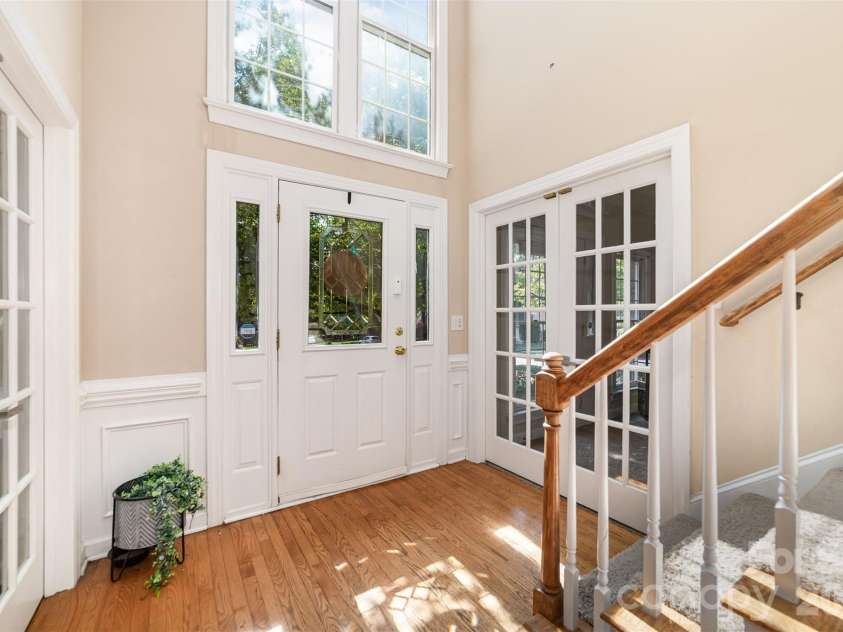 6401 Morningsong Lane, Charlotte, NC 28269.  MLS# CAR4410092, YatesRealty ID 41825. 