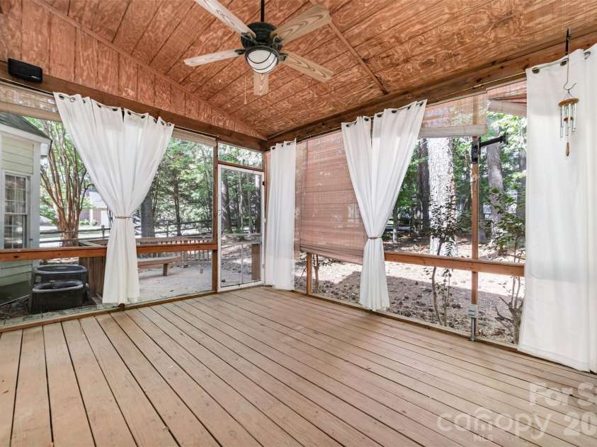 6401 Morningsong Lane, Charlotte, NC 28269.  MLS# CAR4410092, YatesRealty ID 41825. 