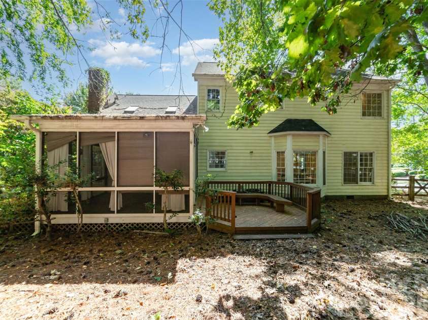 6401 Morningsong Lane, Charlotte, NC 28269.  MLS# CAR4410092, YatesRealty ID 41825. 