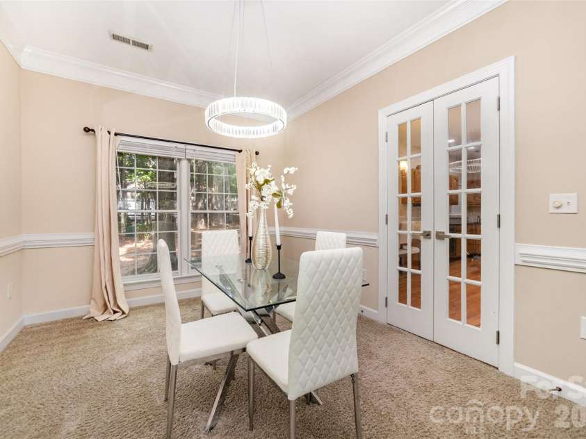 6401 Morningsong Lane, Charlotte, NC 28269.  MLS# CAR4410092, YatesRealty ID 41825. 