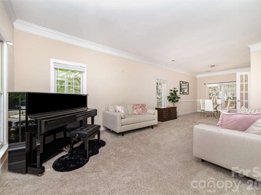 6401 Morningsong Lane, Charlotte, NC 28269.  MLS# CAR4410092, YatesRealty ID 41825. 