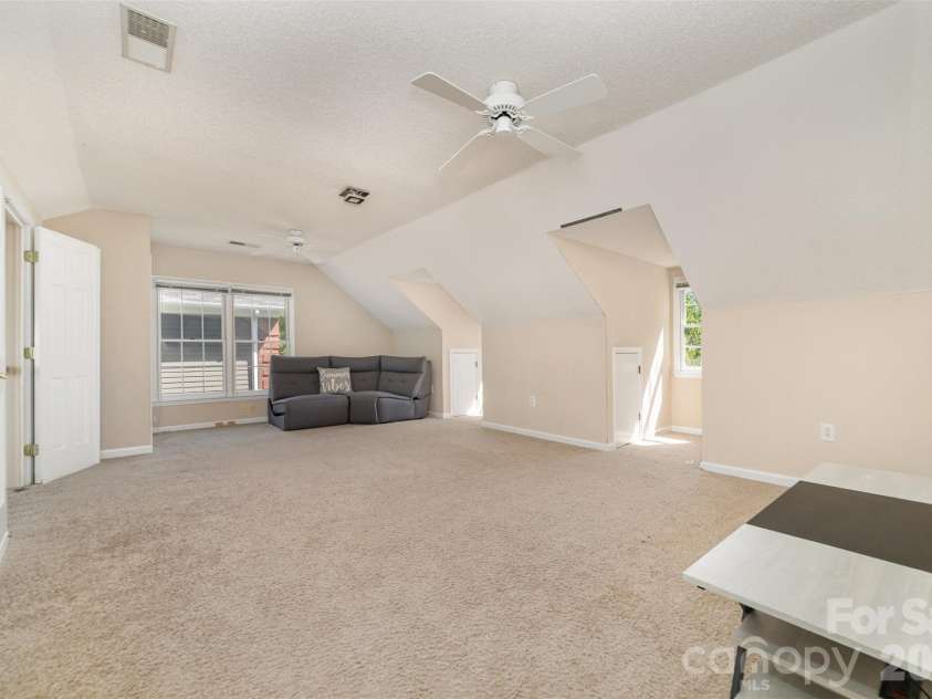 6401 Morningsong Lane, Charlotte, NC 28269.  MLS# CAR4410092, YatesRealty ID 41825. 
