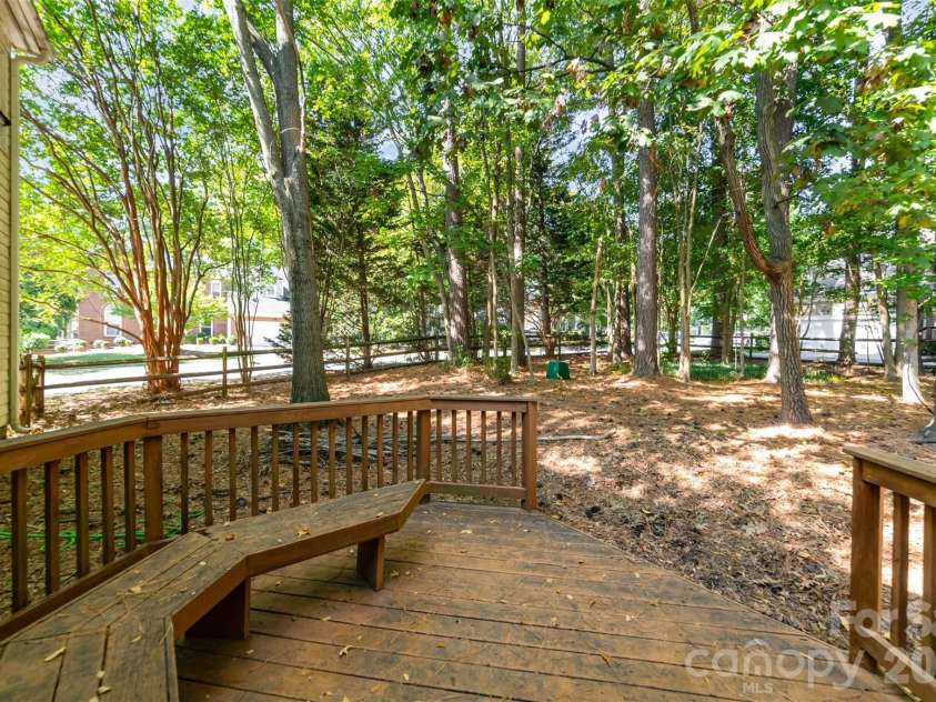 6401 Morningsong Lane, Charlotte, NC 28269.  MLS# CAR4410092, YatesRealty ID 41825. 