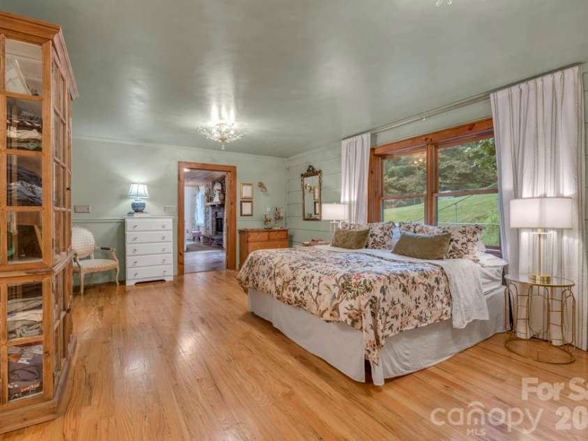 165 Leighway Lane, Banner Elk, NC 28604.  MLS# CAR4409555, YatesRealty ID 41826. 