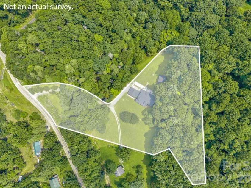 165 Leighway Lane, Banner Elk, NC 28604.  MLS# CAR4409555, YatesRealty ID 41826. Approximate lot line